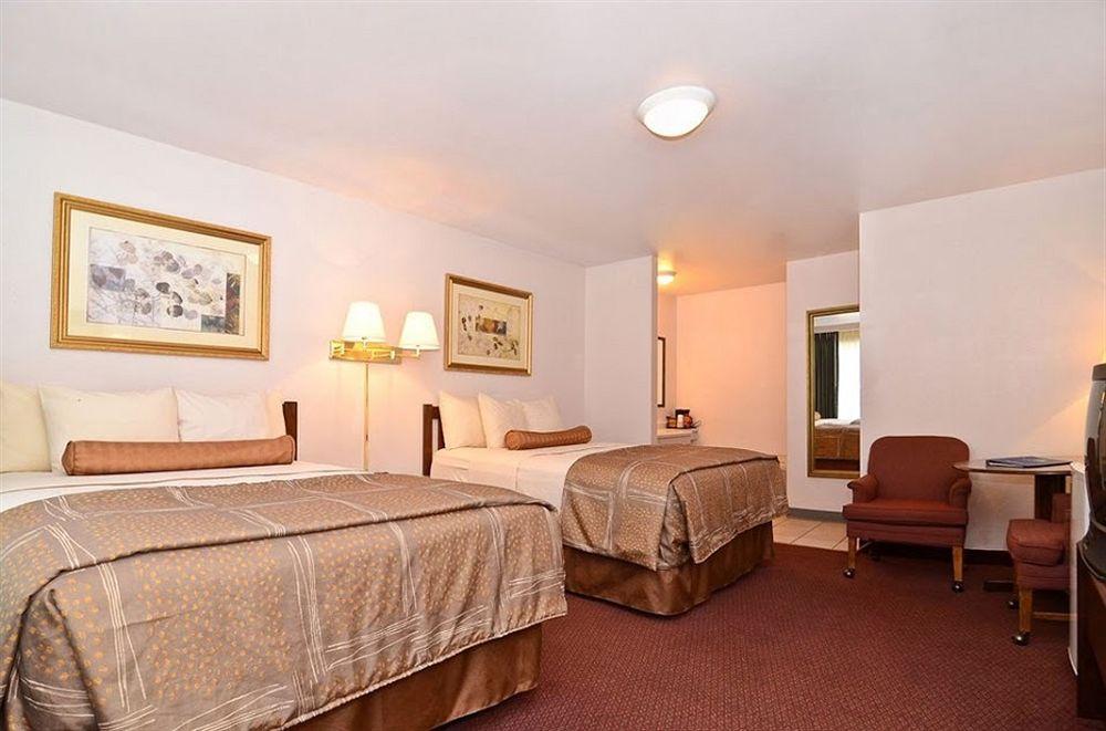 Magnuson Hotel Manitou Springs Extérieur photo
